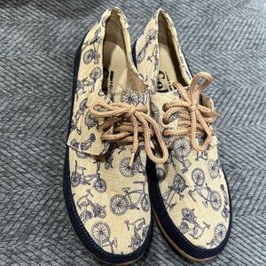 Women's Patterned Loafers